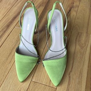 Green heels/pumps